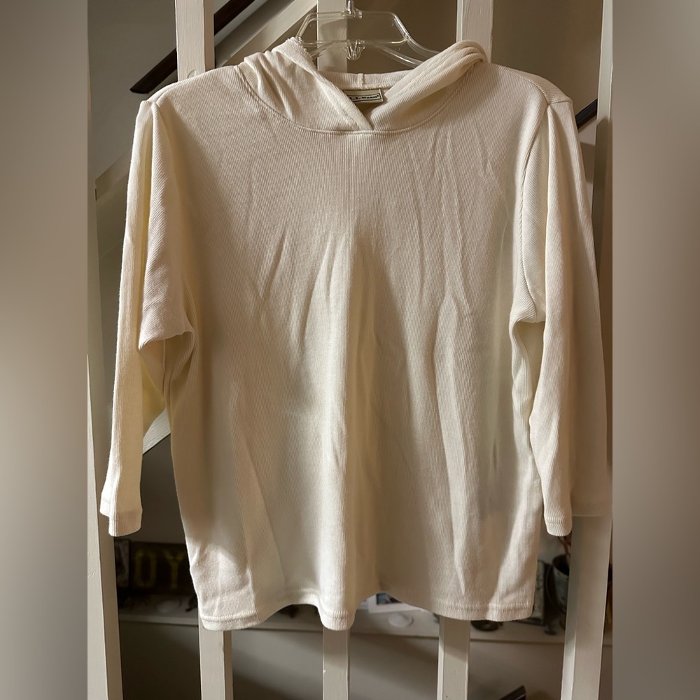 L L Bean hoodie 3/4 sleeve cream hooded sweatshirt medium